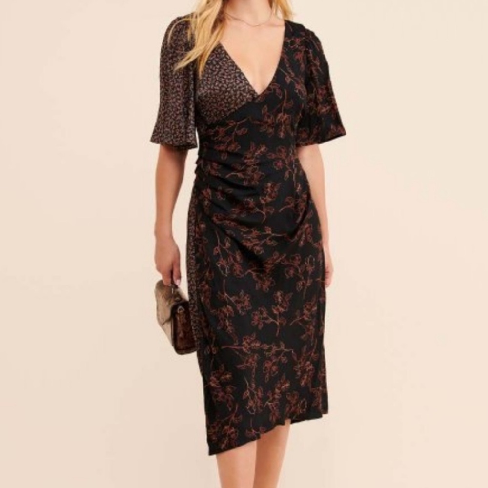S 4SI3NNA Black Tan Floral Print Side-Ruched Split Design Surplice Midi Dress